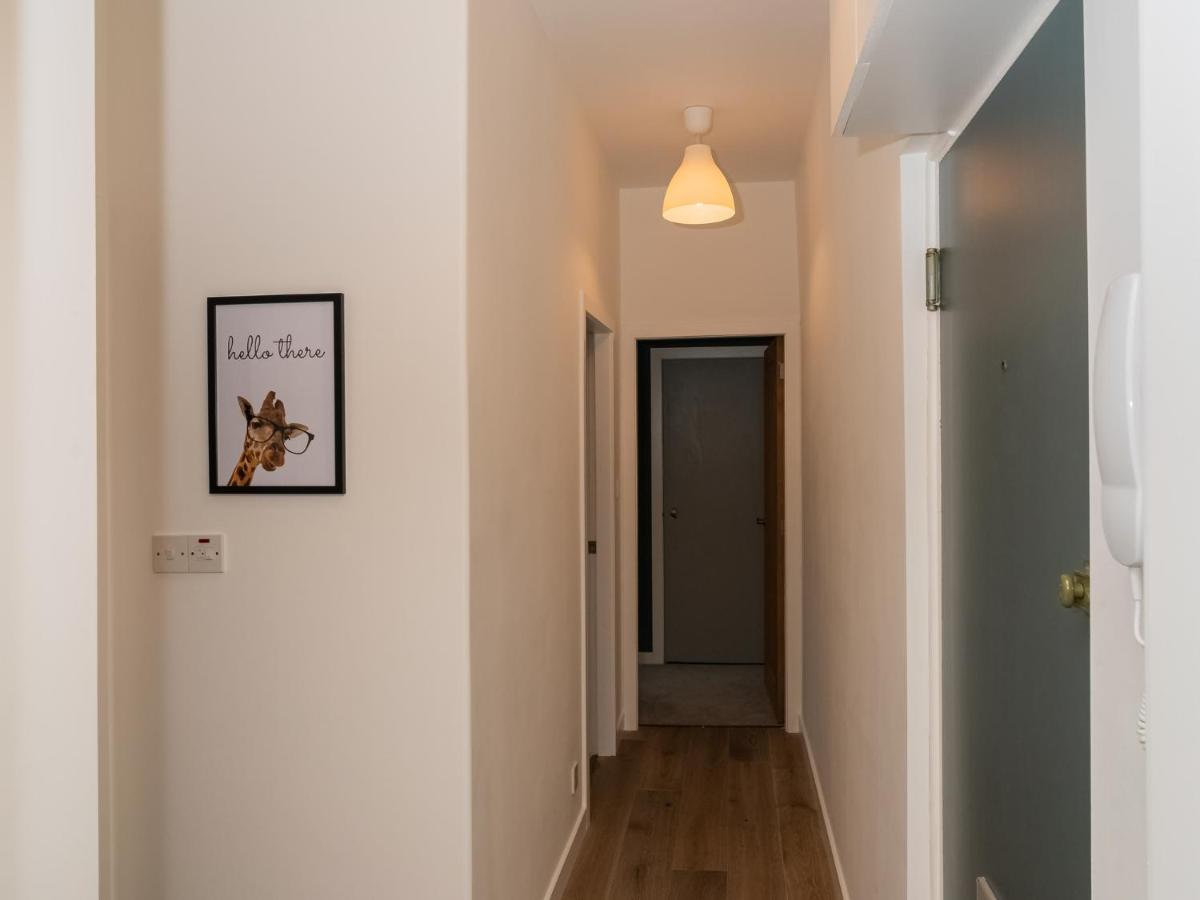 Pass The Keys Stunning 3 Bed Loft Style Apt With Free Parking إدنبرة المظهر الخارجي الصورة