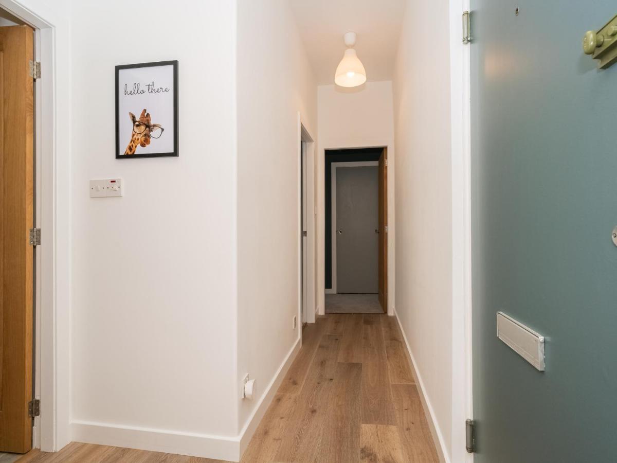 Pass The Keys Stunning 3 Bed Loft Style Apt With Free Parking إدنبرة المظهر الخارجي الصورة